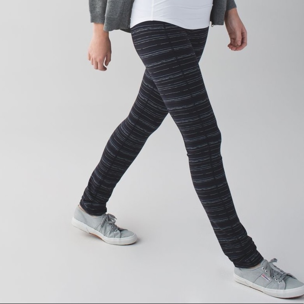 Lululemon Skinny Groove Pant II (Roll Down)